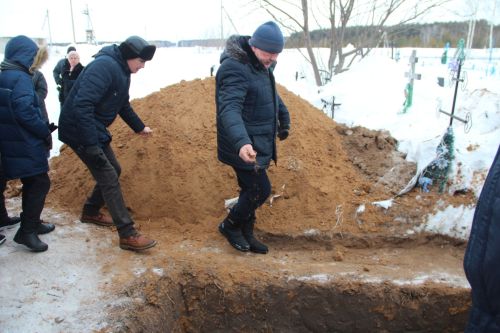 В селе Три Озера простились с погибшим бойцом СВО Евгением Плаксиным