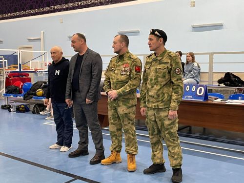 Спасские волейболисты поддержали бойцов СВО праздничным турниром