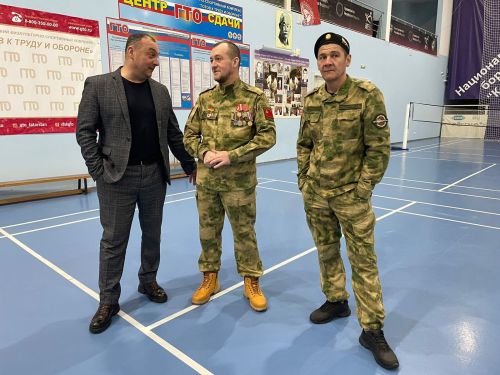 Спасские волейболисты поддержали бойцов СВО праздничным турниром