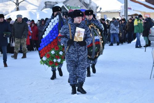 В Болгаре простились с погибшим бойцом СВО Алексеем Кошкиным