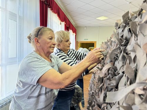 Спасские ветераны с прошлого года отправили в зону СВО более 300 маскировочных сетей