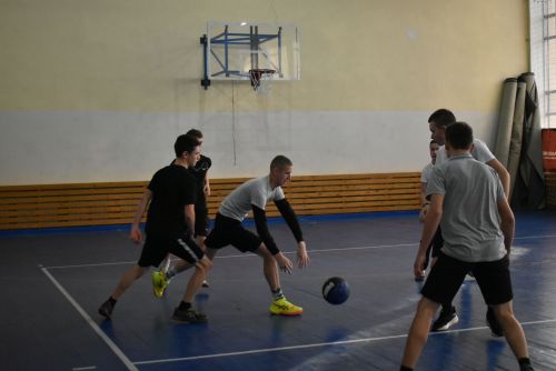 В Болгаре завершился муниципальный этап чемпионата школьной баскетбольной лиги «КЭС-БАСКЕТ»