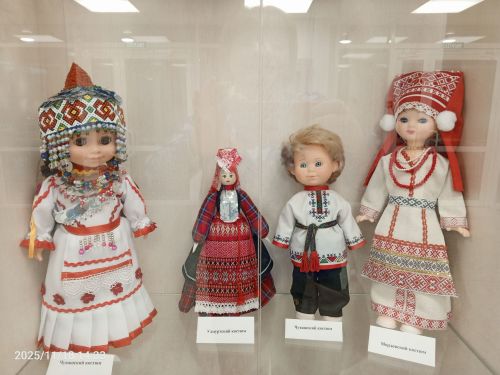 Участники кружка "Школа юного архивариуса" из БСОШ2 побывали в Доме дружбы народов Татарстана в Казани