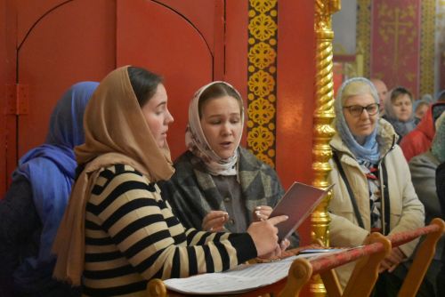 Владыка Пахомий провёл Божественную литургию в Болгаре