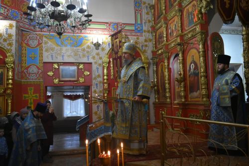 Владыка Пахомий провёл Божественную литургию в Болгаре