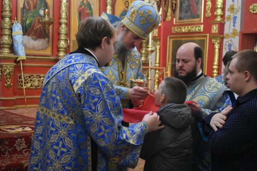 Владыка Пахомий провёл Божественную литургию в Болгаре