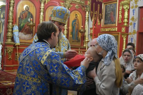 Владыка Пахомий провёл Божественную литургию в Болгаре