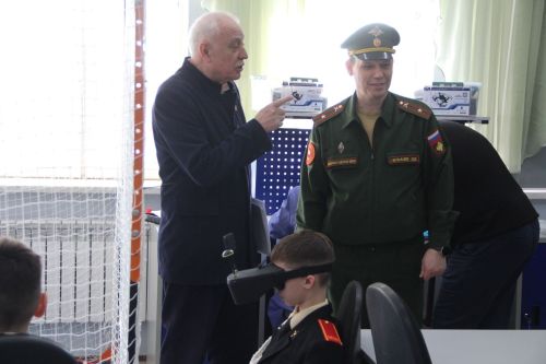 В кадетской школе-интернате прошёл парламентский урок «Святое дело – Родине служить!»