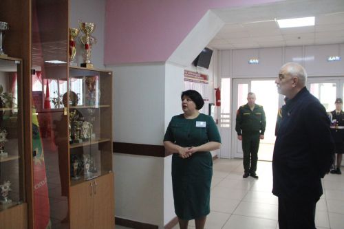 В кадетской школе-интернате прошёл парламентский урок «Святое дело – Родине служить!»