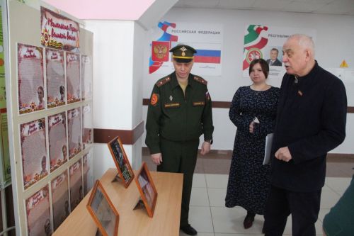 В кадетской школе-интернате прошёл парламентский урок «Святое дело – Родине служить!»