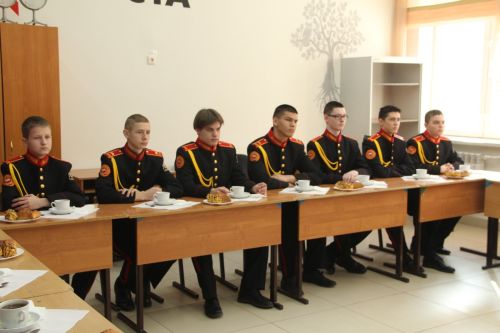 В кадетской школе-интернате прошёл парламентский урок «Святое дело – Родине служить!»