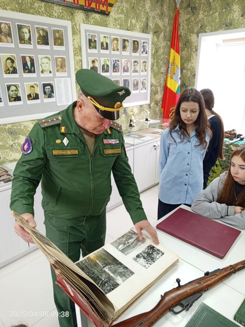 Школьники Болгара побывали в музее поискового отряда «Булгар»