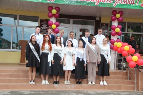 В школах Болгара прозвенел Последний звонок