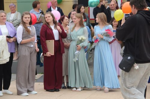 В Болгаре прошла торжественная церемония вручения аттестатов школьникам