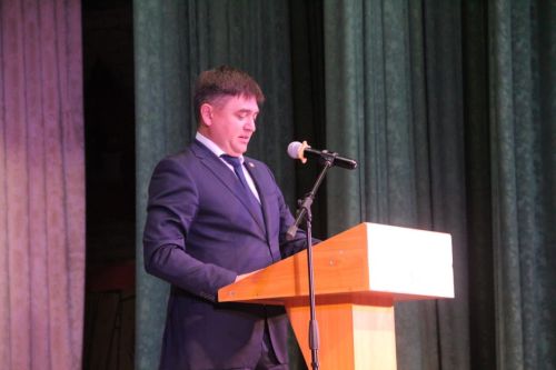 В Болгаре прошла торжественная церемония вручения аттестатов школьникам