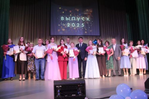 В Болгаре прошла торжественная церемония вручения аттестатов школьникам