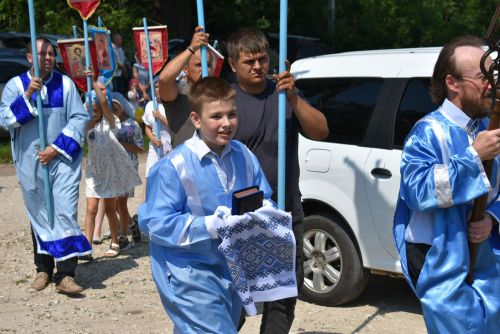 В селе Три Озера почтили память Тихвинской иконы Божией Матери