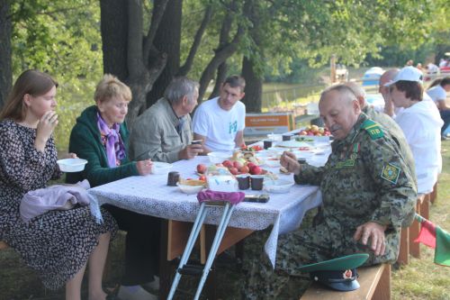 В Антоновке проходит Фестиваль поисковой и военно-патриотической песни "Река времени"