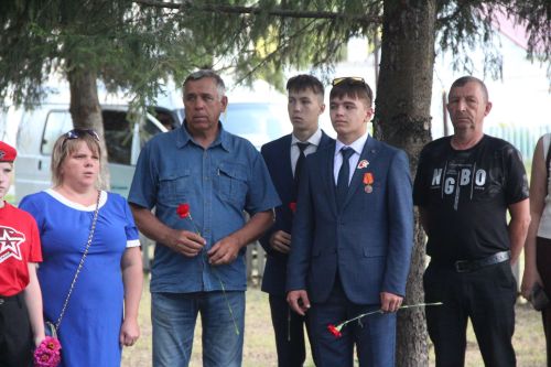 В Антоновке проходит Фестиваль поисковой и военно-патриотической песни "Река времени"