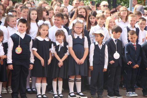 День знаний отметили ученики второй городской средней школы Болгара