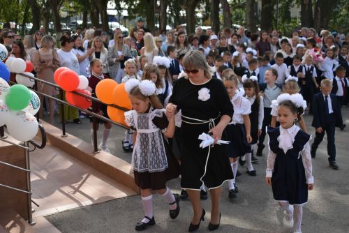 1 сентября отметили в первой городской школе