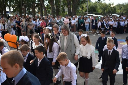 1 сентября отметили в первой городской школе