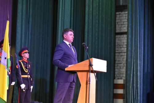 В Спасском РДК прошёл концерт ко Дню защитника Отечества — 2026