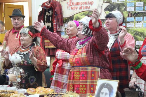 В Болгаре прошёл зональный этап Республиканского фестиваля родословных "Эхо веков в истории семьи - Тарихта без эзлебез"