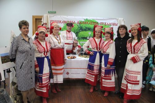 В Болгаре прошёл зональный этап Республиканского фестиваля родословных "Эхо веков в истории семьи - Тарихта без эзлебез"