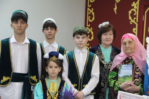 В Болгаре прошёл зональный этап Республиканского фестиваля родословных "Эхо веков в истории семьи - Тарихта без эзлебез"