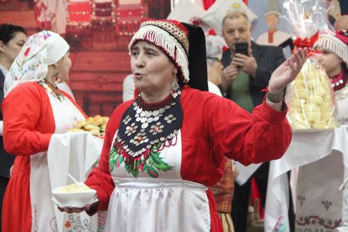 В Болгаре прошёл зональный этап Республиканского фестиваля родословных "Эхо веков в истории семьи - Тарихта без эзлебез"