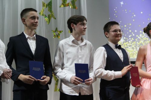В Болгарской детской школе искусств прошёл выпускной бал