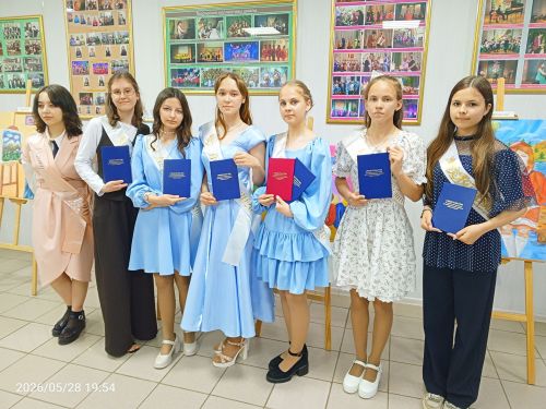 В Болгарской детской школе искусств прошёл выпускной бал