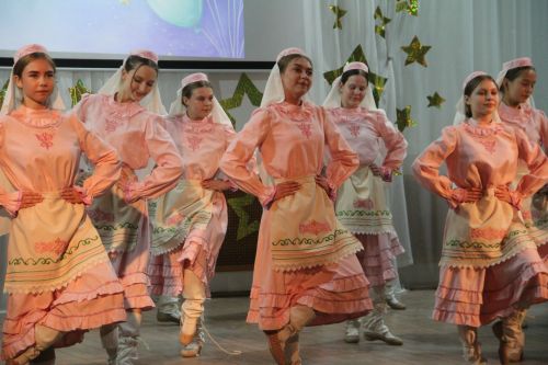 В Болгарской детской школе искусств прошёл выпускной бал