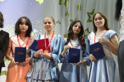 В Болгарской детской школе искусств прошёл выпускной бал