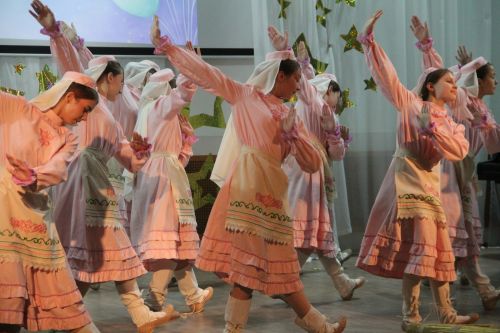 В Болгарской детской школе искусств прошёл выпускной бал