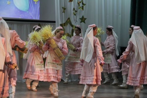 В Болгарской детской школе искусств прошёл выпускной бал