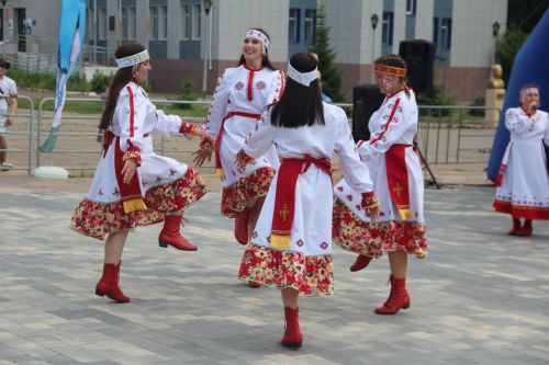 В Болгаре отметили главный праздник страны - День России