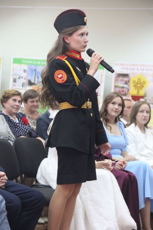 В Болгаре прошла встреча главы района Романа Исланова с высокобалльниками-2026