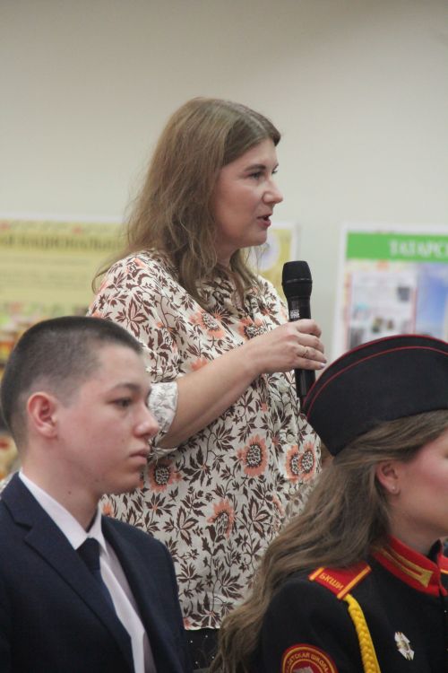 В Болгаре прошла встреча главы района Романа Исланова с высокобалльниками-2026