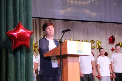 В Спасском техникуме отраслевых технологий состоялся выпускной вечер