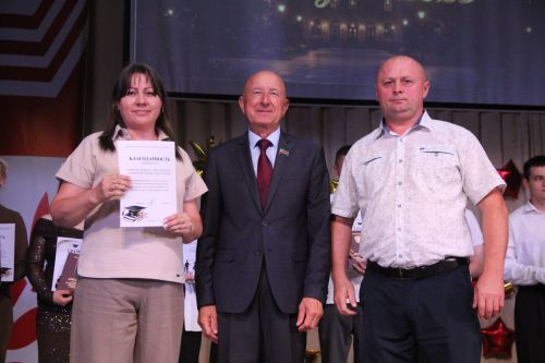 В Спасском техникуме отраслевых технологий состоялся выпускной вечер