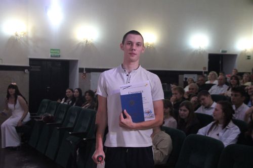 В Спасском техникуме отраслевых технологий состоялся выпускной вечер