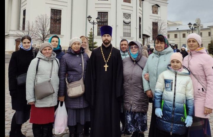Спассцы приняли участие в крестном ходе в честь Казанской иконы Божией Матери
