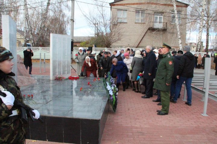 В Болгаре состоялся митинг, посвящённый памяти жертв политических репрессий