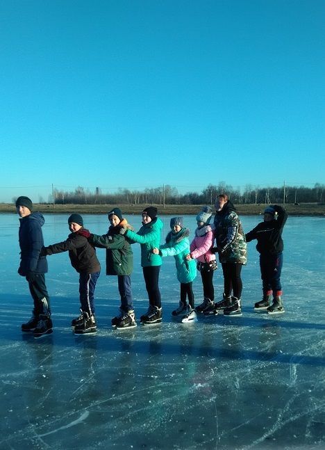 Спасские школьники участвовали в празднике «Весёлая льдинка» (ФОТО)