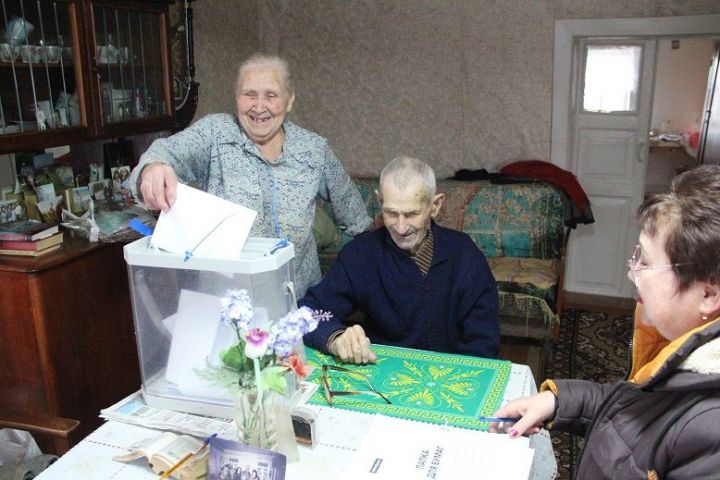 Семья участника войны из Спасского района голосует за будущее своего села