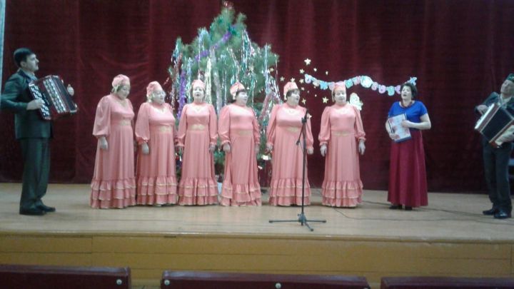 «Болгар таннары» выступил с концертом перед сельчанами (ФОТО)