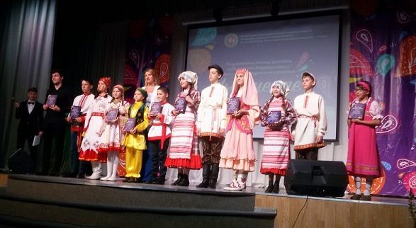 Ансамбль «Сеспель» из Спасского района стал призером детского фестиваля