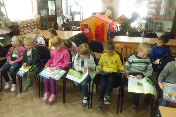 Воспитанники детского сада побывали в детской библиотеке Болгара (ФОТО)